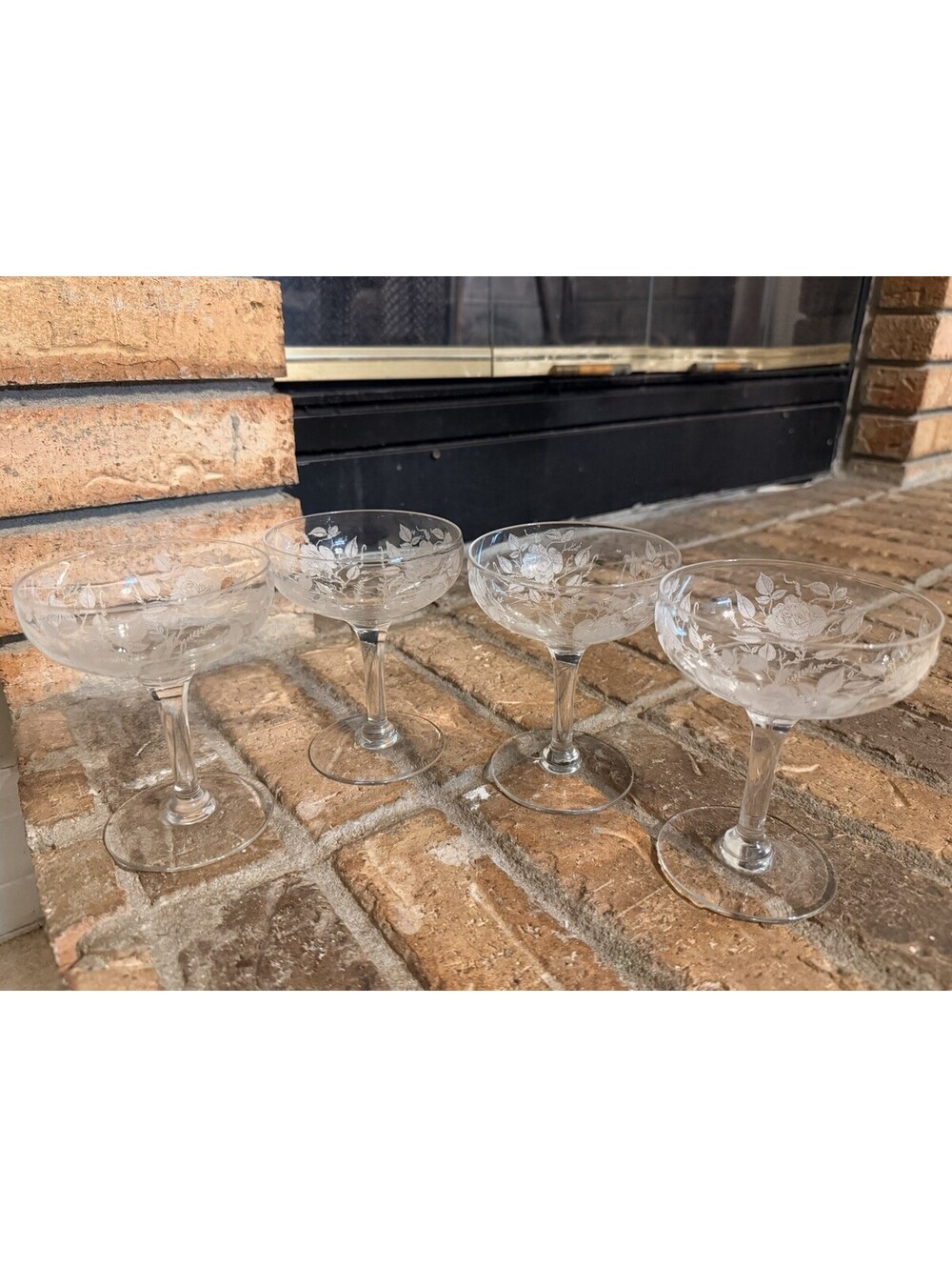 Vintage Elegant Glass Era Etched Rare Cocktail Coupes Glasses Set of 4